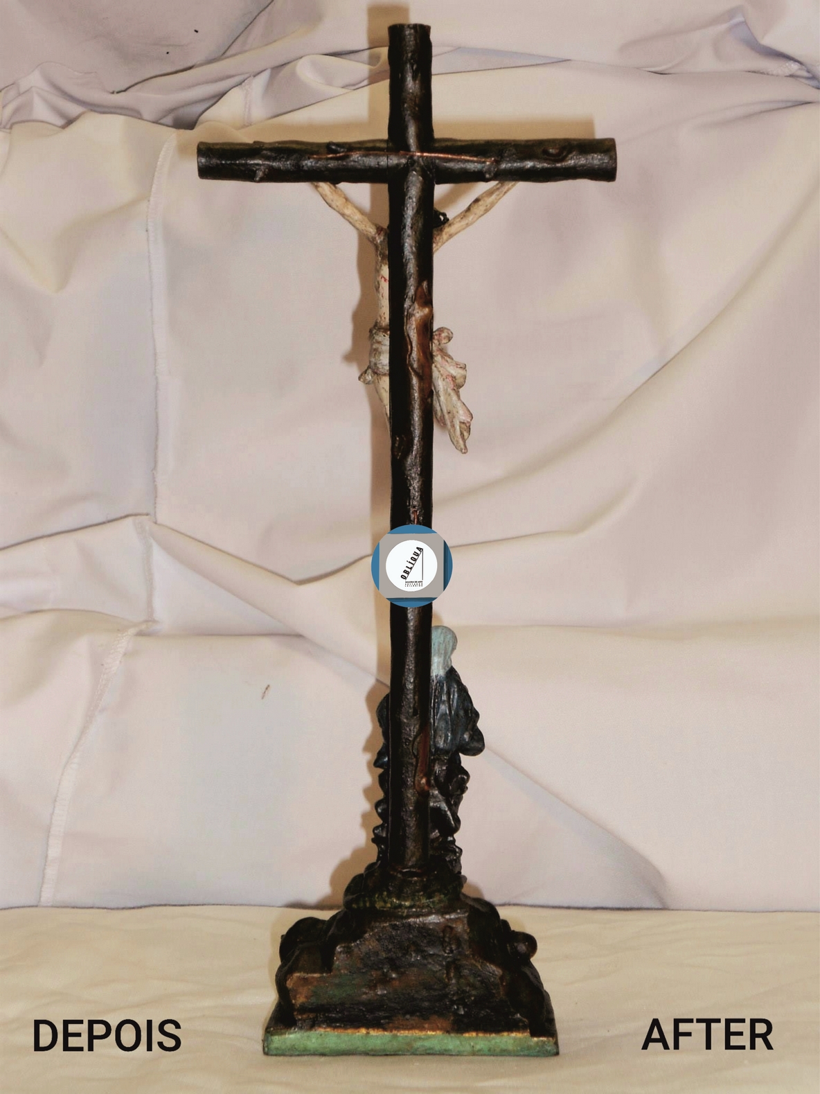 crucifixo com cristo policromado1.9C7.jpg